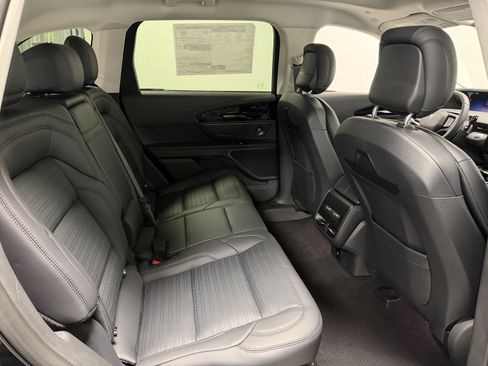 New 2026 Lincoln Nautilus Reserve image 27