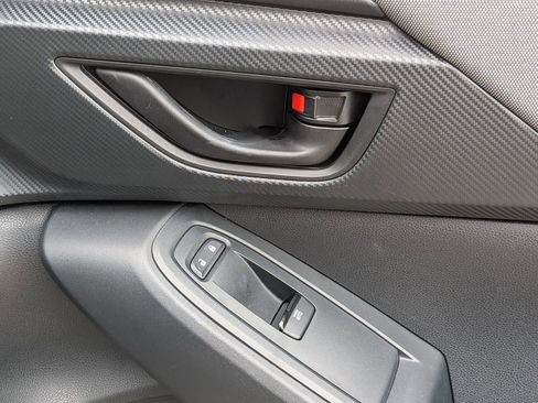 Used 2024 Subaru Crosstrek 2.0i Premium image 34