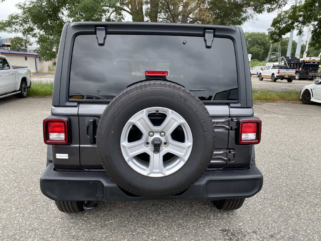 Certified 2022 Jeep Wrangler Unlimited Sport AWD/4WD image 4