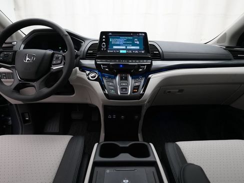Certified 2026 Honda Odyssey Elite image 5