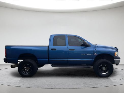 Used 2004 Dodge Ram 2500 Truck SLT w/ Sport Appearance Group AWD/4WD image 2