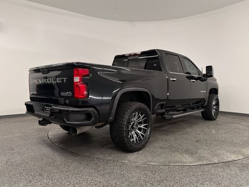 Used 2020 Chevrolet Silverado 3500 High Country w/ Technology Package AWD/4WD image 9