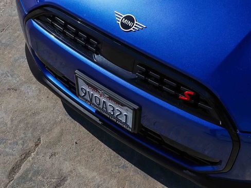 Used 2025 MINI Cooper S FWD image 11
