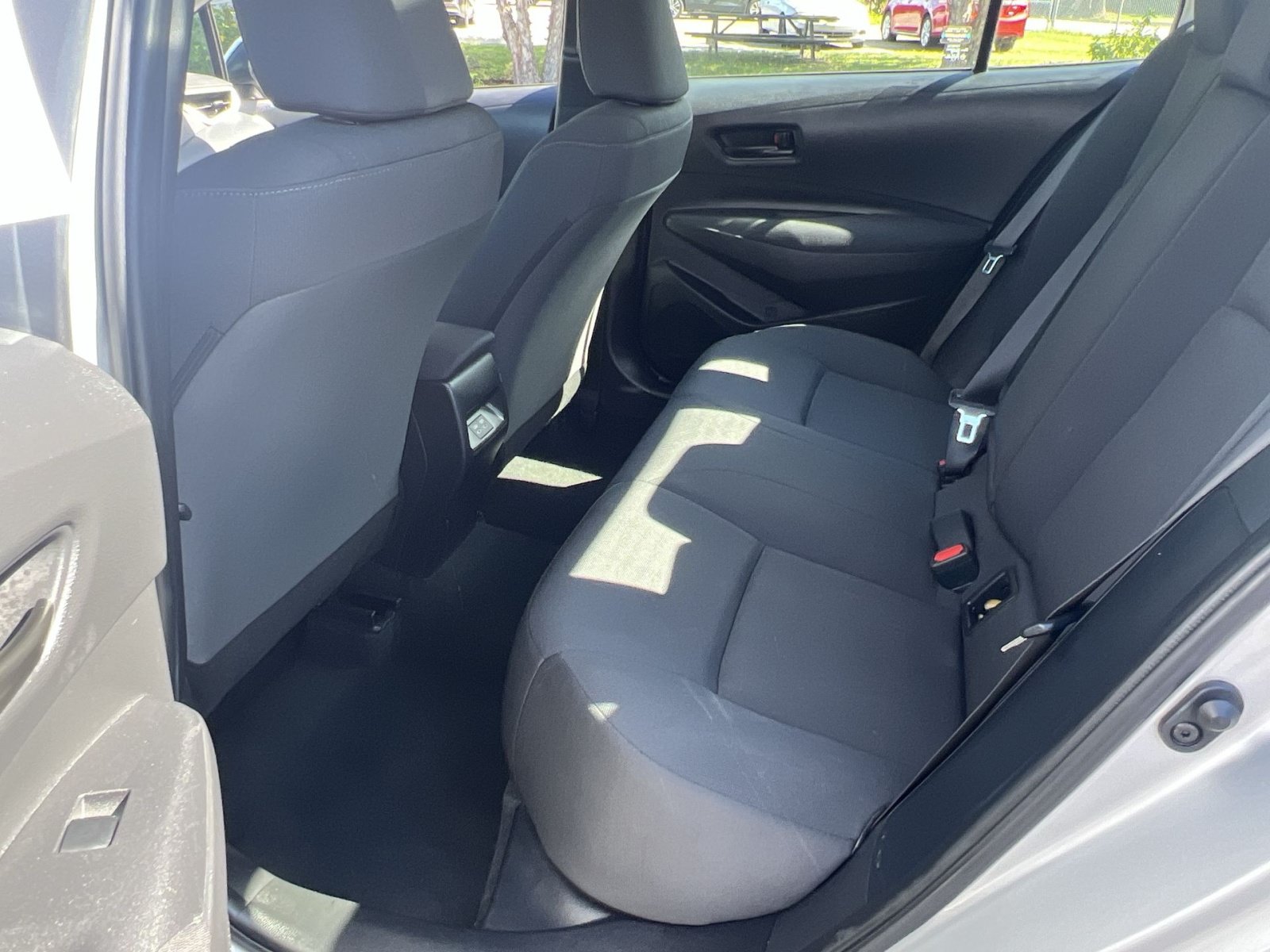 Used 2023 Toyota Corolla LE FWD image 23