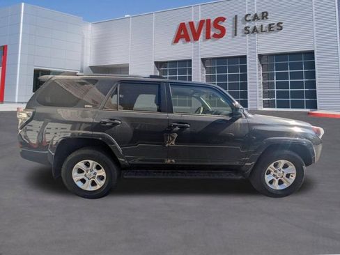 Used 2024 Toyota 4Runner SR5 AWD/4WD image 5