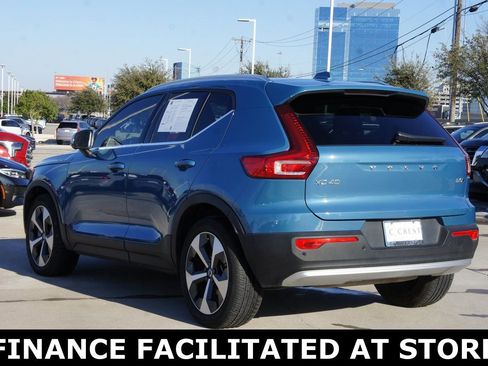 Certified 2025 Volvo XC40 B5 Plus image 5