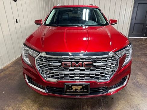 Used 2023 GMC Terrain Denali AWD/4WD image 2