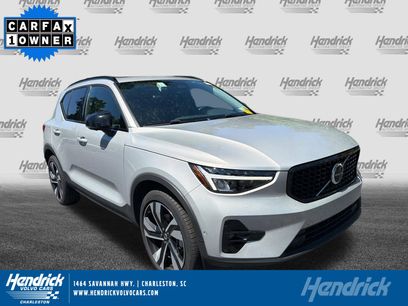 Used 2025 Volvo XC40 B5 Plus