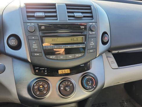 Used 2011 Toyota RAV4 Base image 30