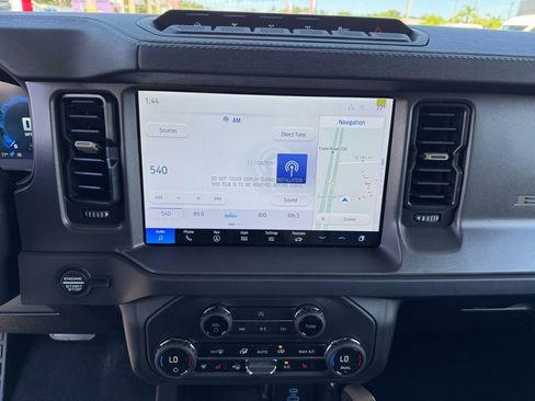 New 2025 Ford Bronco Badlands image 32