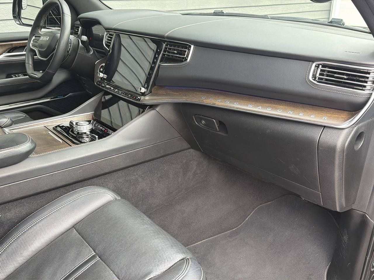 Used 2024 Jeep Grand Wagoneer L 4WD image 13