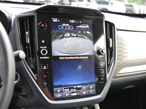Certified 2025 Subaru Forester Premium AWD/4WD image 27