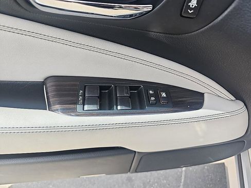 Used 2014 Lexus LS 460 w/ Comfort Package RWD image 12