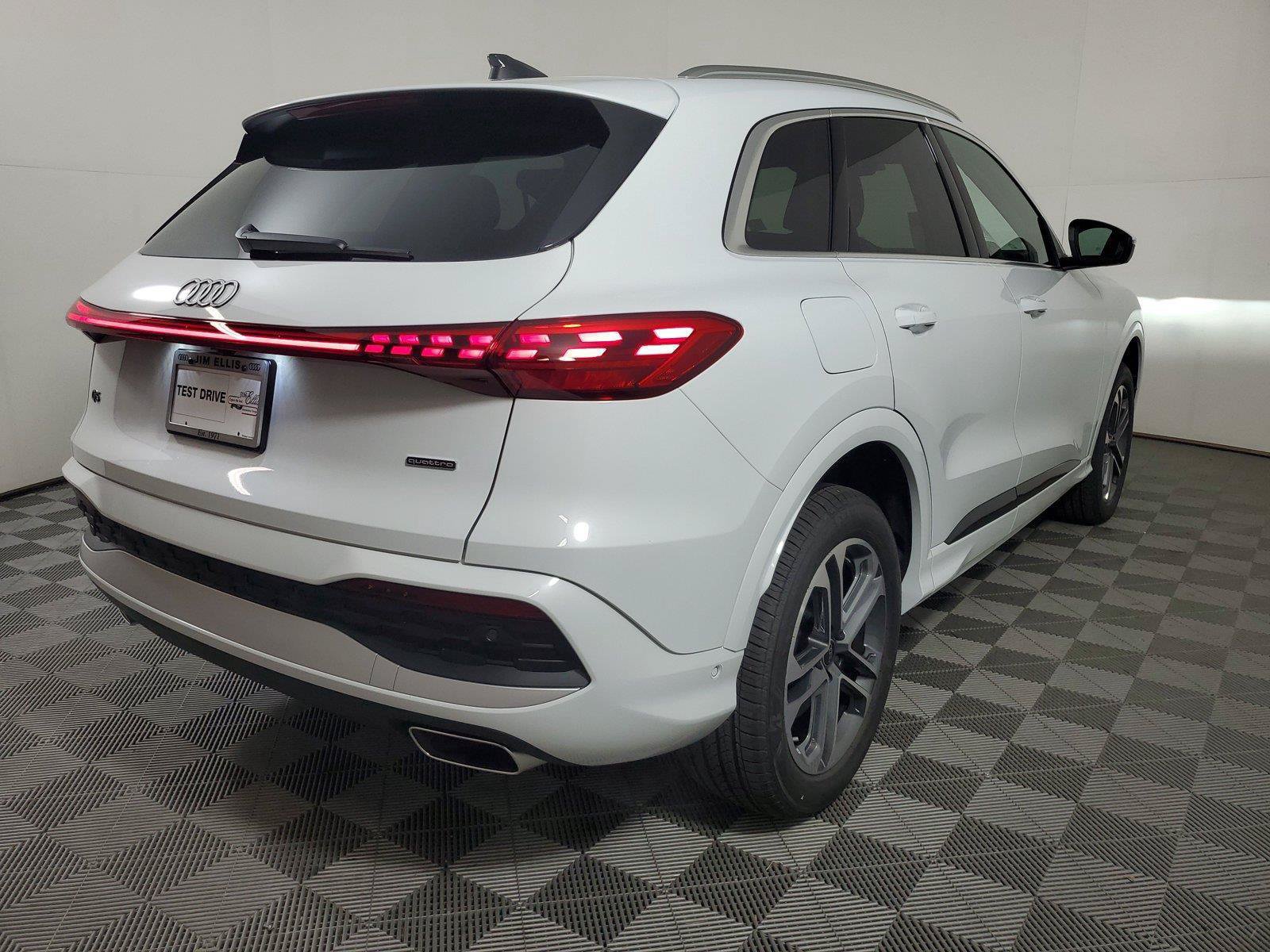 New 2026 Audi Q5 Premium AWD/4WD image 6