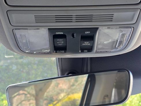 Used 2021 Honda Pilot Special Edition image 26