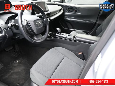Used 2024 Toyota Prius LE image 9