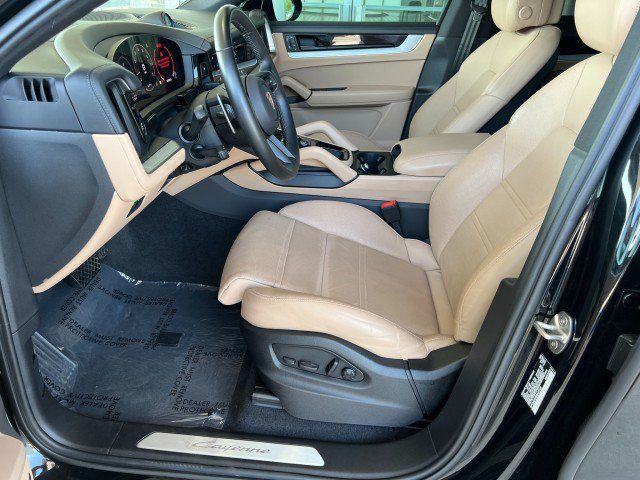Used 2024 Porsche Cayenne Coupe AWD/4WD image 10