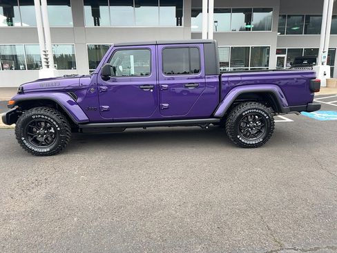 New 2026 Jeep Gladiator Sport image 6