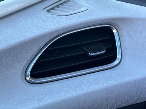 Used 2021 Chevrolet Bolt LT image 29