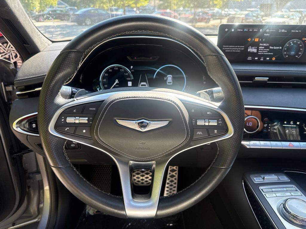 Used 2024 Genesis GV70 3.5T Sport w/ Sport Prestige Package AWD/4WD image 16