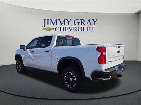 New 2026 Chevrolet Silverado 1500 ZR2 image 5