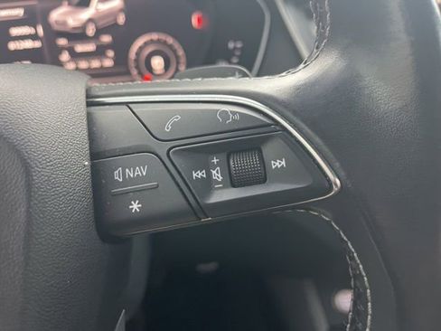 Used 2018 Audi SQ5 Premium Plus w/ Navigation Package image 18