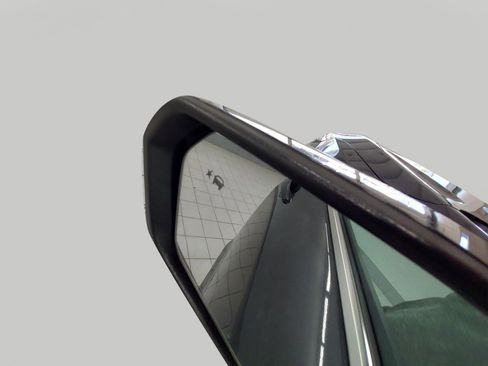 Used 2023 Chevrolet Equinox LT image 20