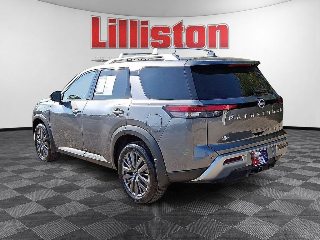 Used 2025 Nissan Pathfinder SL w/ SL Premium Package AWD/4WD image 6