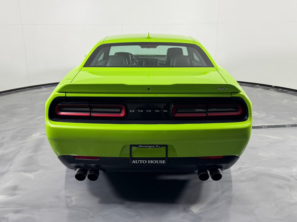 Used 2015 Dodge Challenger SRT w/ Technology Group RWD image 6