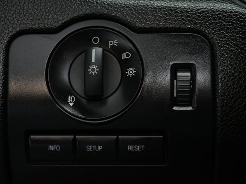 Used 2011 Ford Mustang Shelby GT500 w/ SVT Performance Pkg image 26