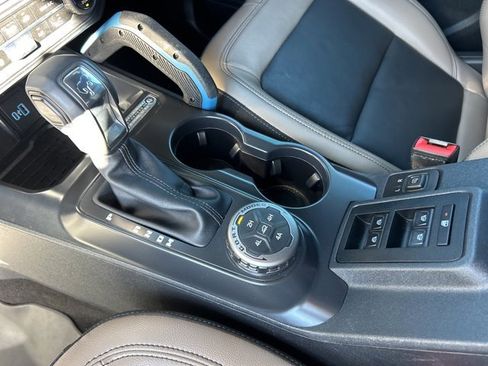 Used 2024 Ford Bronco Wildtrak image 24