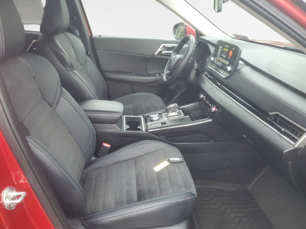 Used 2023 Mitsubishi Outlander SE AWD/4WD image 26