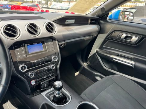 Used 2019 Ford Mustang GT image 43