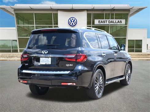 Used 2024 INFINITI QX80 Sensory image 4