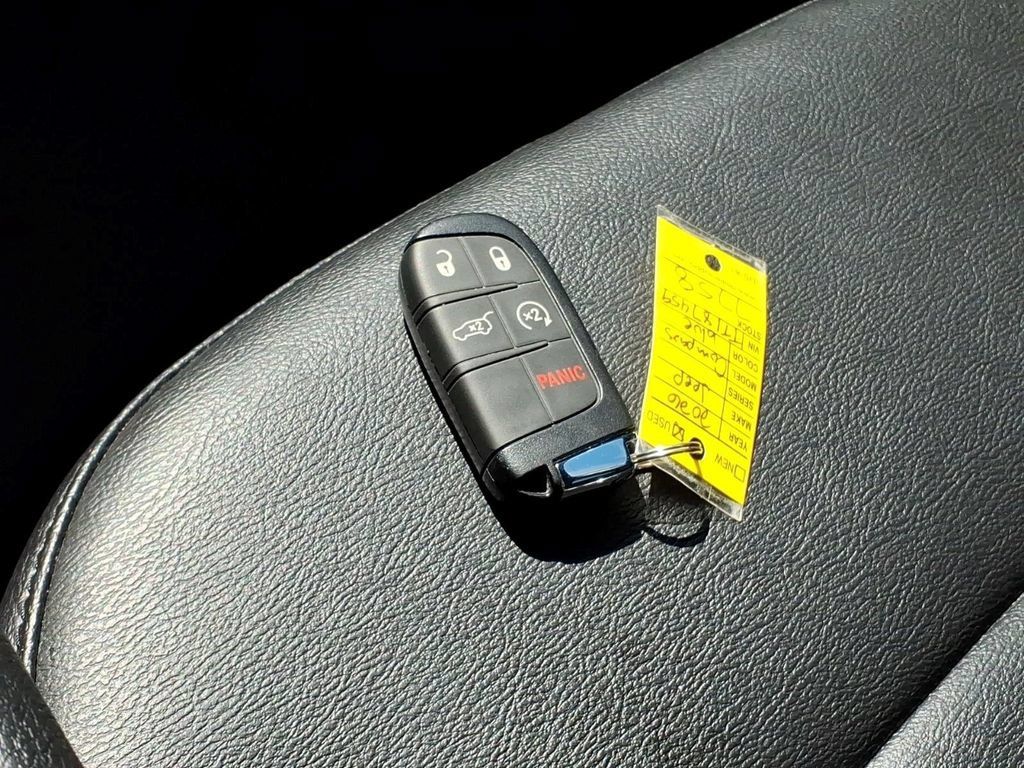 Used 2026 Jeep Compass Limited AWD/4WD image 24