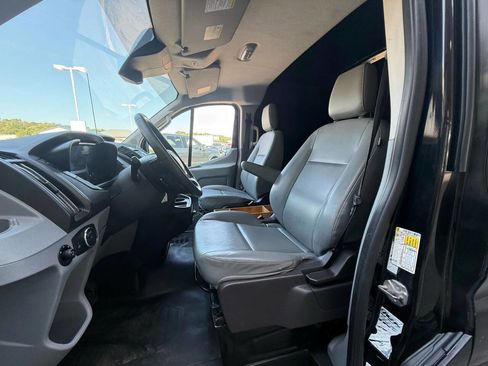 Used 2017 Ford Transit 150 130 Low Roof w/ Exterior Upgrade Package image 22