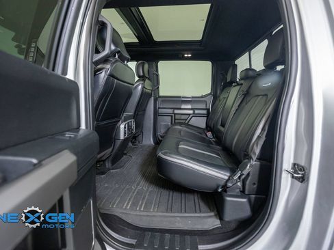Used 2019 Ford F150 Platinum w/ Equipment Group 701A Luxury AWD/4WD image 31