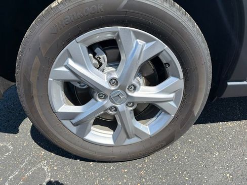 Used 2025 Honda HR-V LX image 9