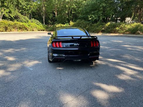 Used 2019 Ford Mustang GT w/ GT Performance Package RWD image 6