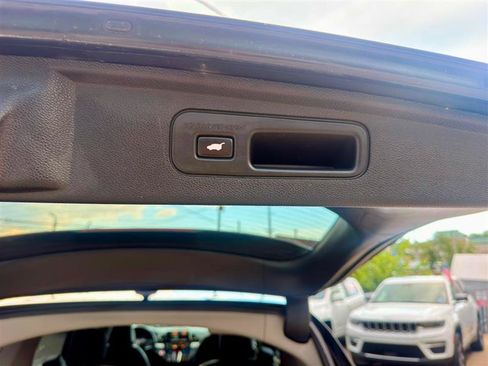 Used 2022 Honda Odyssey Touring image 6
