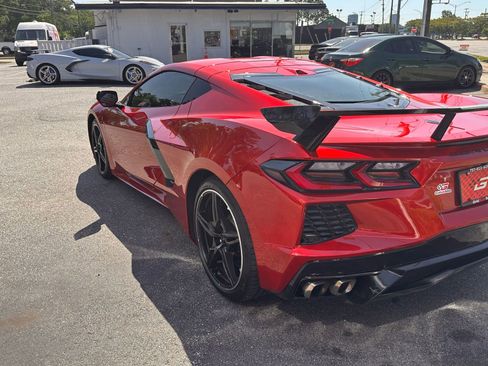 Used 2021 Chevrolet Corvette Stingray Preferred Cpe w/ Z51 Performance Package RWD image 5