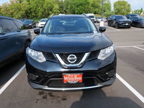 Used 2014 Nissan Rogue SV AWD/4WD image 2