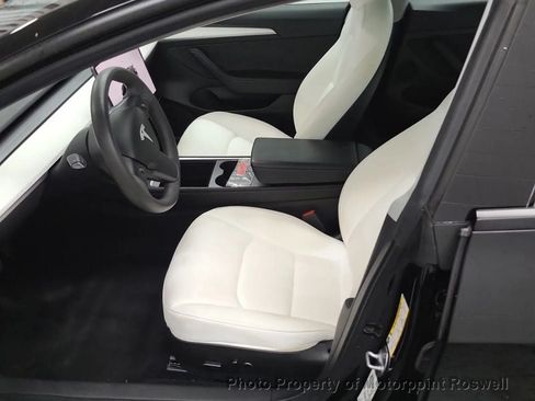 Used 2023 Tesla Model 3 Standard Range RWD image 2