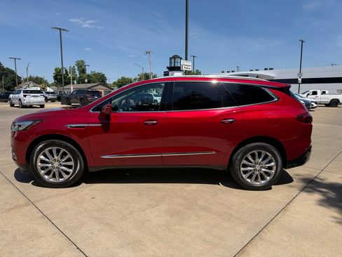 Used 2020 Buick Enclave Premium w/ Surround and Sites Package AWD/4WD image 8