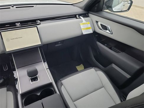New 2026 Land Rover Range Rover Velar Dynamic SE image 19