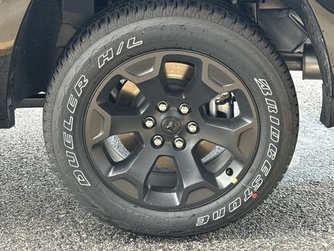 New 2026 RAM 1500 4x4 Crew Cab image 41