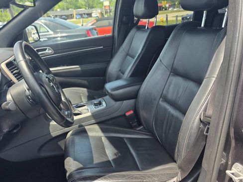Used 2016 Jeep Grand Cherokee Limited AWD/4WD image 19