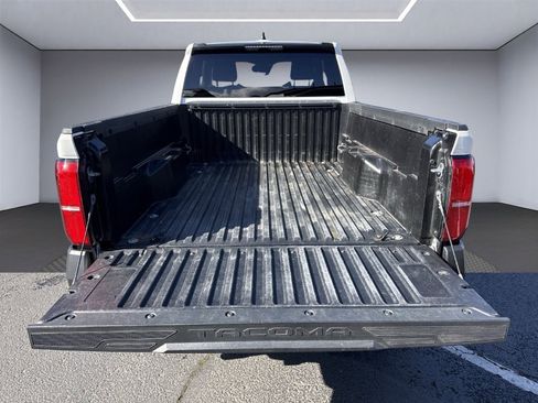 Used 2024 Toyota Tacoma SR image 6
