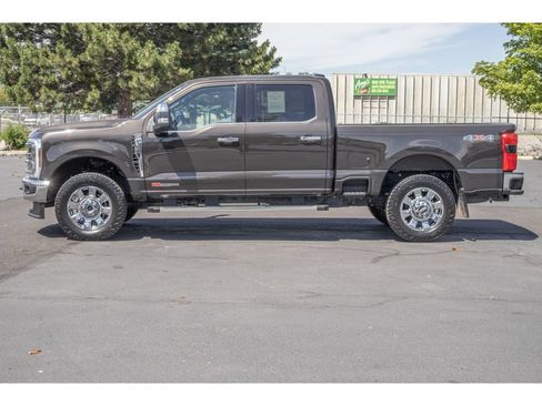 Used 2025 Ford F350 Lariat w/ Chrome Package AWD/4WD image 6