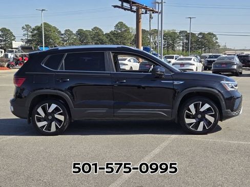 Used 2024 Volkswagen Taos SEL AWD/4WD image 7